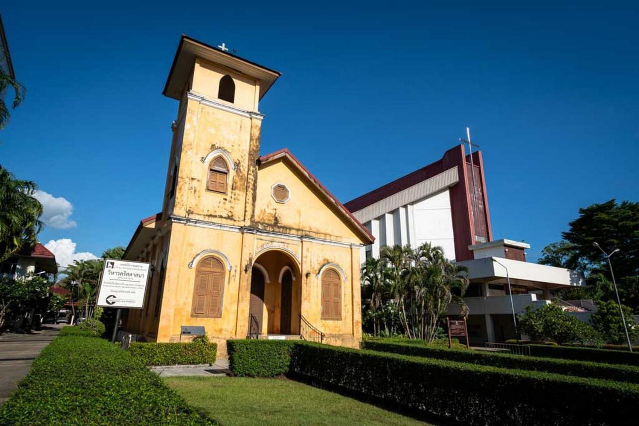 OYO 565 Trang Hotel Bagian luar foto