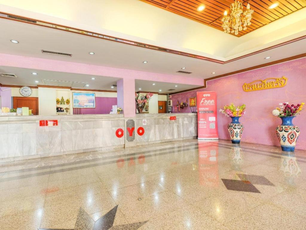 OYO 565 Trang Hotel Bagian luar foto